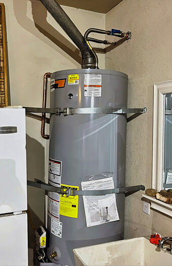 https://highwycombehotwater.com.au/uploads/2025/06/electric-hot-water-system-58767.jpg