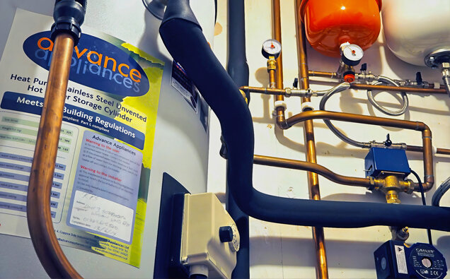 https://highwycombehotwater.com.au/uploads/2025/06/electric-hot-water-system-72670.jpg