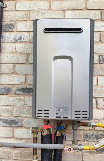 https://highwycombehotwater.com.au/uploads/2025/06/instant-hot-water-systems-48570.jpg