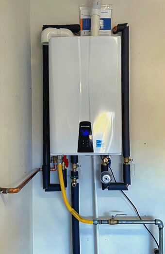 https://highwycombehotwater.com.au/uploads/2025/06/thermostatic-water-systems-94011.jpg